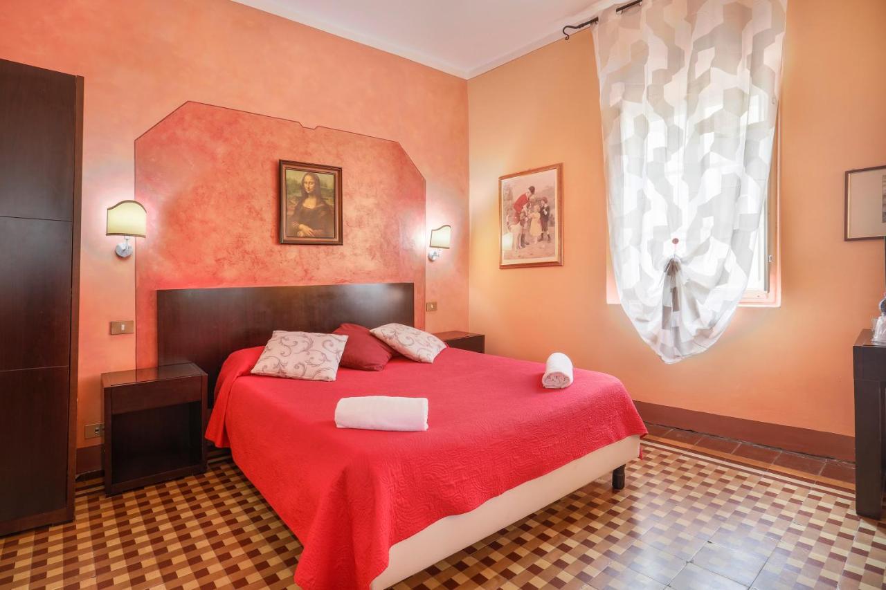 Antica Residenza Santa Chiara -City Center Lucca Exterior foto
